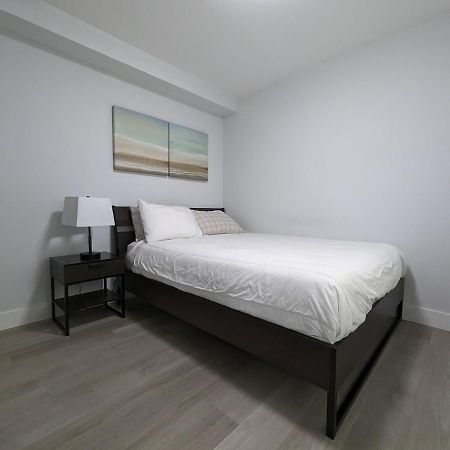 Modern & Luxurious Suites In Surrey Ngoại thất bức ảnh