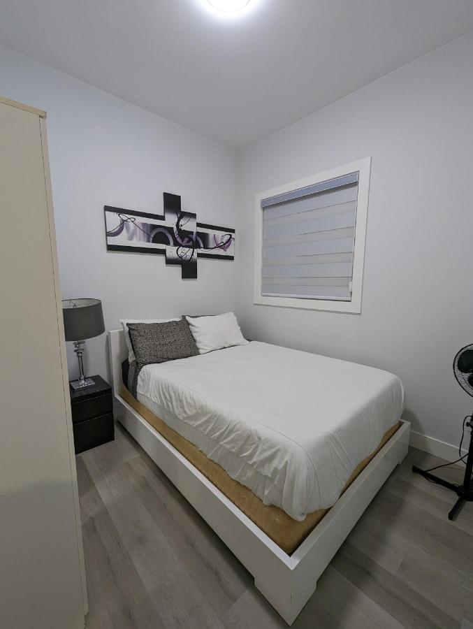 Modern & Luxurious Suites In Surrey Ngoại thất bức ảnh