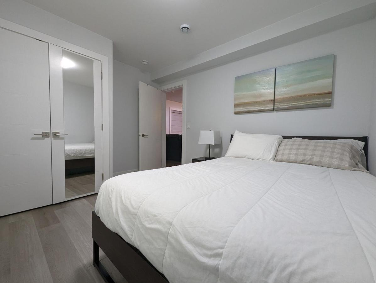 Modern & Luxurious Suites In Surrey Ngoại thất bức ảnh